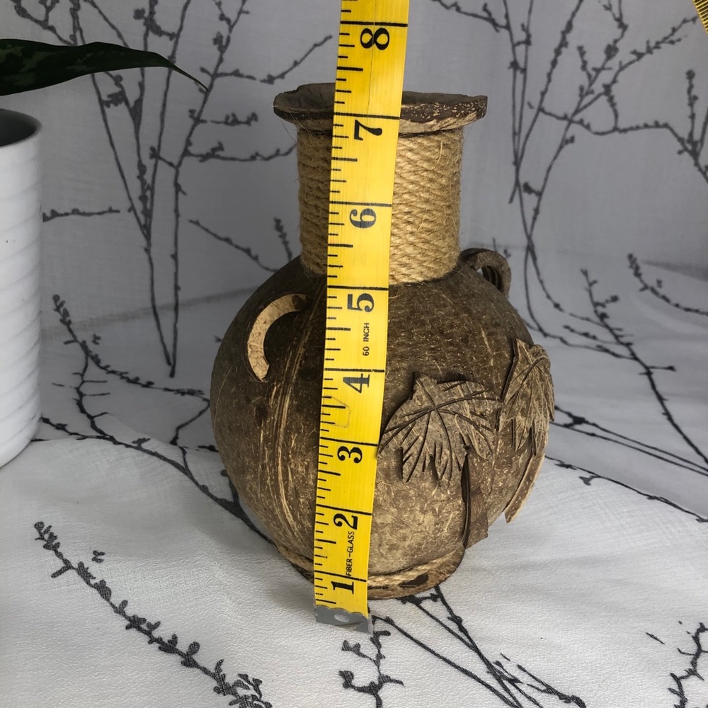 Handcrafted Coconut Vase - Picture 4 of 6